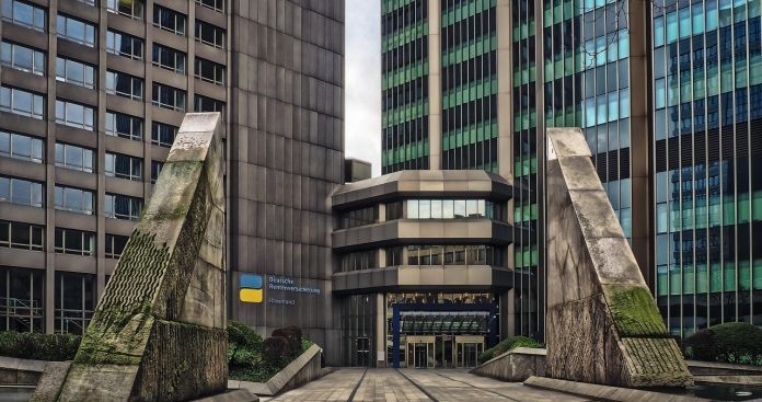 Pensia Anticipată 2026: Condiții Deosebite și Stagiul de Cotizare